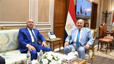 وكيل مجلس النواب يبحث مع وزير النقل مستقبل النقل الذكي وتسعير تذكرة القطار السريع