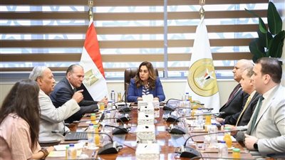 وزيرة التنمية تتابع الموقف التنفيذي لمشروعات الوزارة بالمحافظات وتوجه بتسريع معدلات الإنجاز