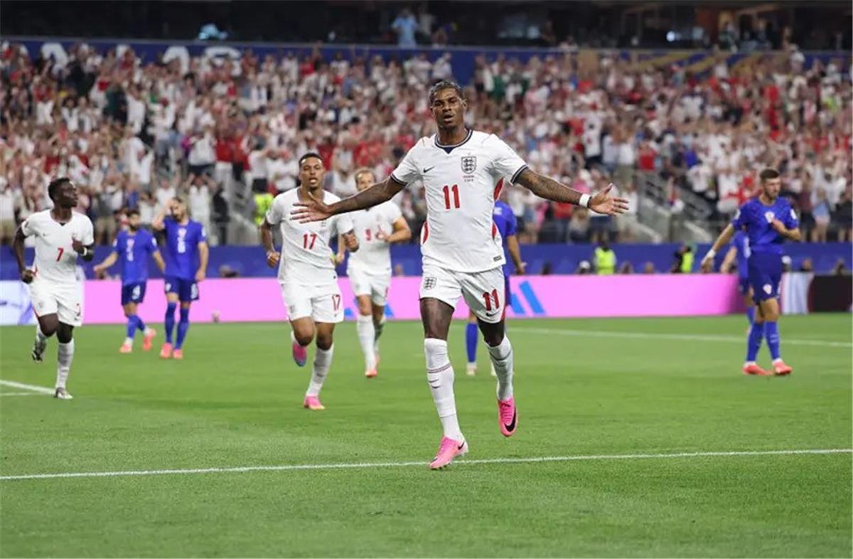 فيديو | بعد مباراة ماراثونية.. إنجلترا تستعيد هيبتها برباعية أمام كرواتيا في كأس العالم