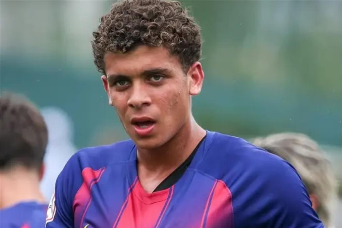 حمزة عبد الكريم يدفع برشلونة لمواجهة الأهلي على كأس خوان جامبر