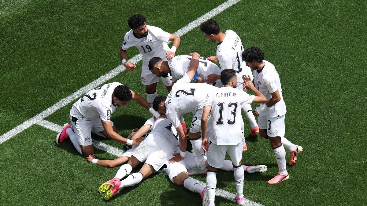لماذا تتذيل مصر مجموعتها في كأس العالم قبل مباراة نيوزيلندا في الجولة الثانية؟