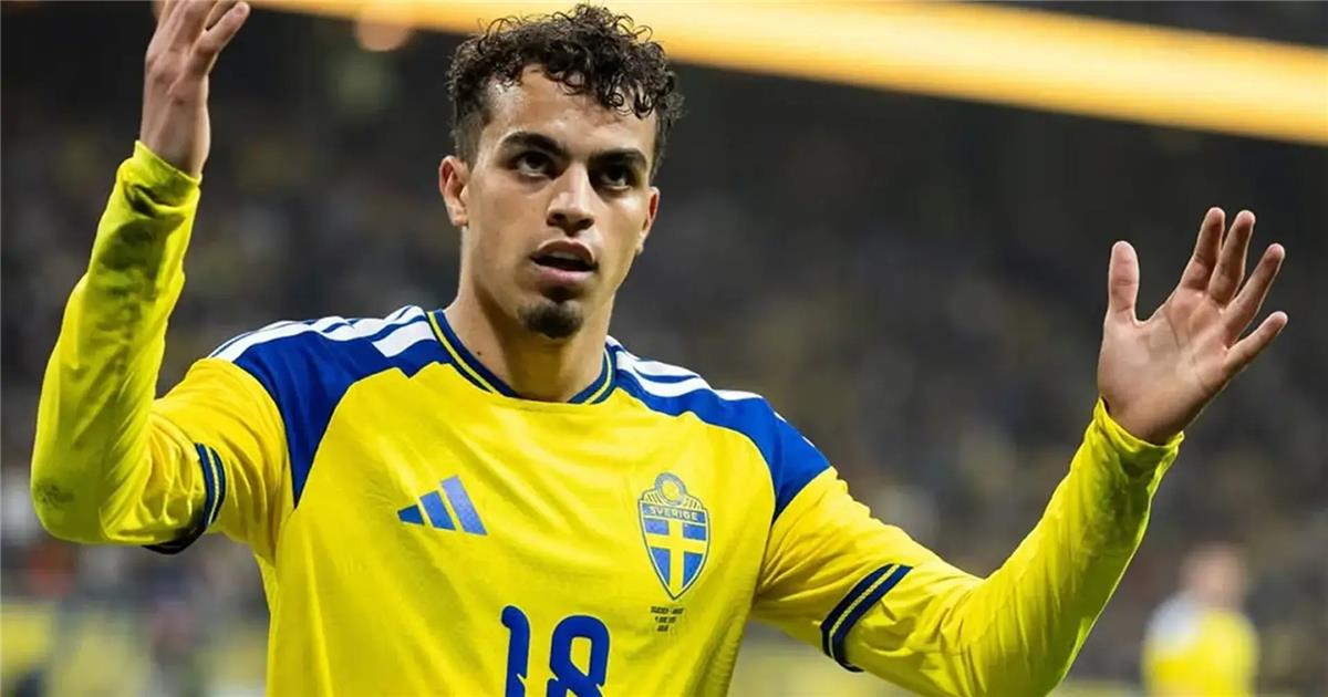 ياسين عياري يتجاهل ليفربول بعد تألقه أمام تونس في كأس العالم