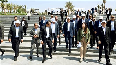 رئيس الوزراء يتفقد معدلات الإنجاز بمشروع “حدائق تلال الفسطاط”