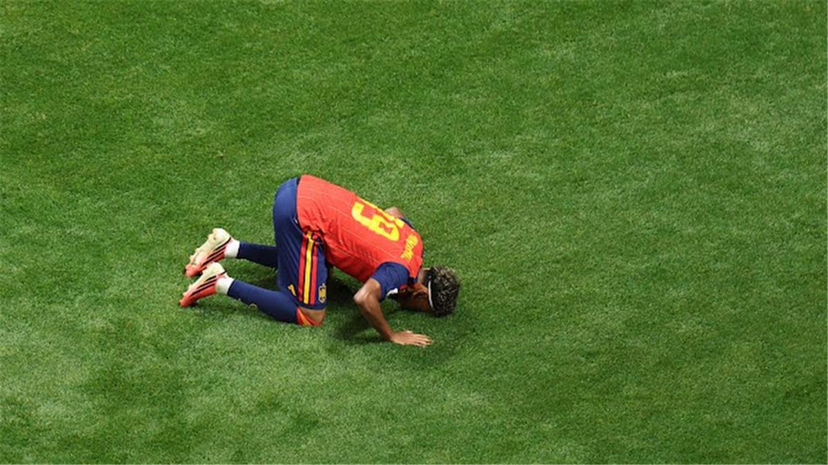 فيديو | لامين يامال يسجل هدف إسبانيا الأول أمام السعودية