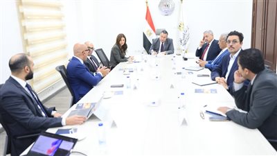 وزير التعليم العالي يبحث مع مايكروسوفت تعزيز التحول الرقمي والذكاء الاصطناعي بالجامعات