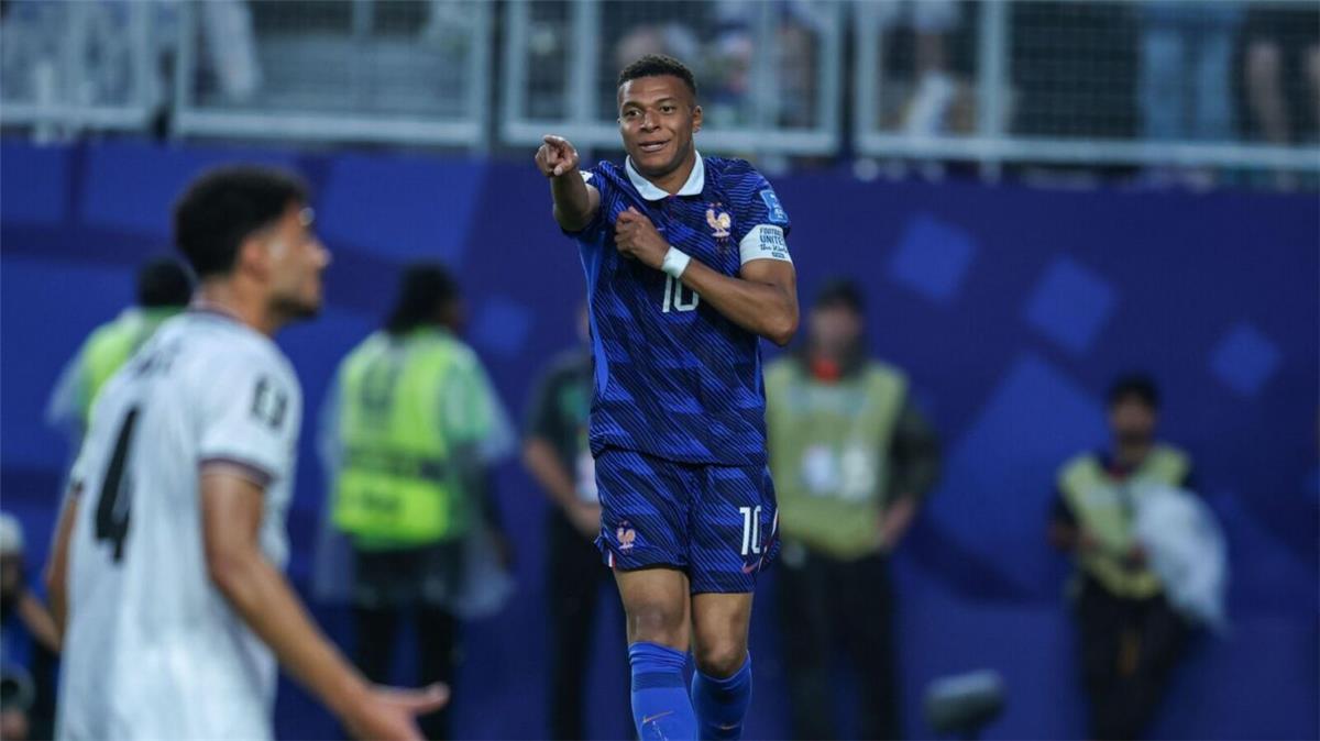 مبابي: أمر ما أحبطني أمام العراق.. ولا أراقب ما يفعله ميسي