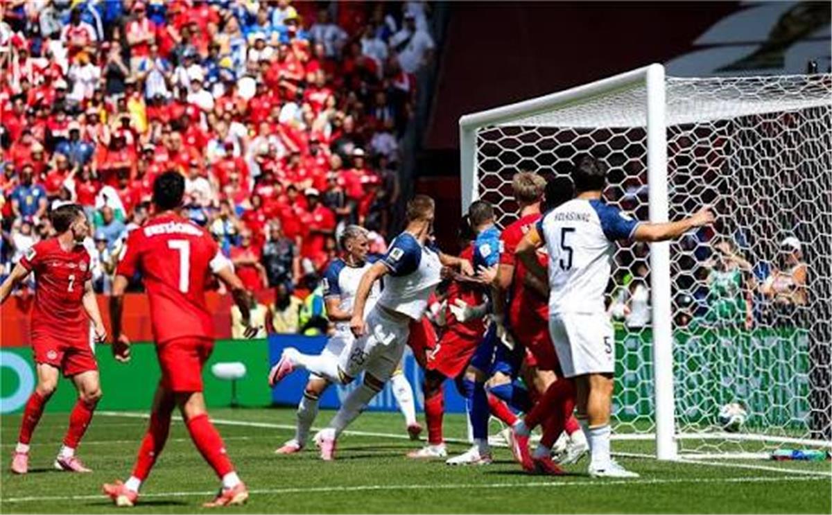 كأس العالم يشهد حدثًا تاريخيًا جديدًا في مباراة كندا وجنوب إفريقيا