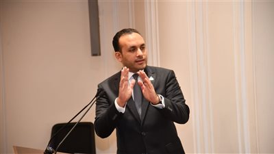 نحتاج معلمين وعمالة بالمدارس قبل أي شيء آخر