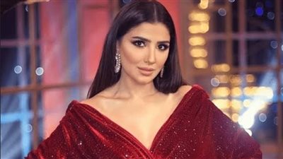 مي عمر تشيد بفيلم 7DOGS: مستوى عالمي