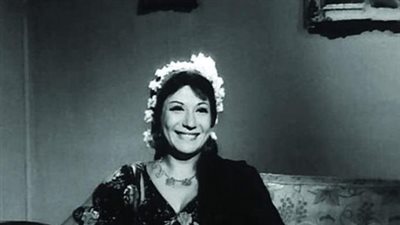قفل عليا يوم الفرح.. سميحة أيوب تكشف اسرار صادمة خلال زواجها من محسن سرحان