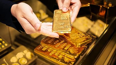 الذهب والدولار.. معركة الملاذات الآمنة