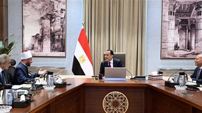 رئيس الوزراء يتابع جهود إعادة إحياء معالم القاهرة الإسلامية والتاريخية