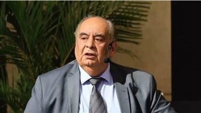 يوسف زيدان ينكر محاولة أبرهة الحبشي هدم الكعبة.. وأمير سعودي يرد