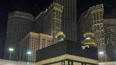 بلوجر الحرمين ظاهرة خطيرة والبحث عن الشهرة قد يسرق روح العبادة