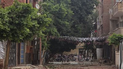 الوحدة المحلية بمركز مغاغة بالمنيا تأمر بإزالة البرج المتسبب في وفاة سيدة بتنفيذ فوري