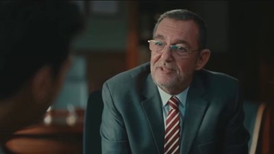 كان متسمك بالحياة.. مشهد مؤثر لـ محمد مرزبان في الحلقة الأخيرة من مسلسل ورد على فل وياسمين