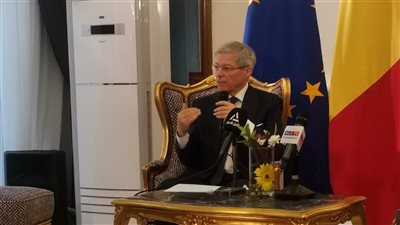«أفريقيا في القلب والفرنسية لغة اقتصاد».. مستشار رئيس رومانيا يكشف لـ «تحيا مصر» رؤيته لقيادة الفرانكفونية