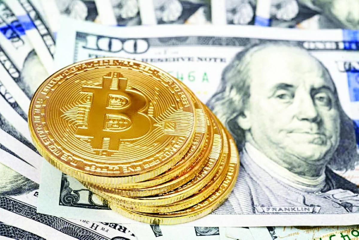 البيتكوين تنخفض 3% في مايو