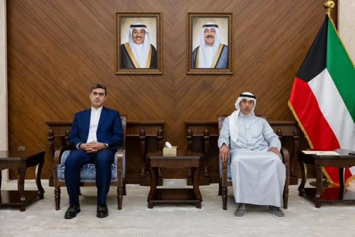 الكويت تطرد دبلوماسيين إيرانيين وتخفض بعثتهم جراء العدوان الغاشم