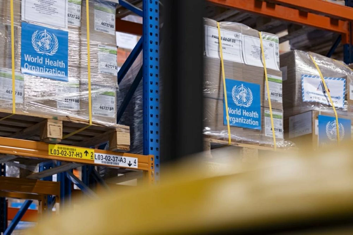 «دبي الإنسانية» تنقل 20 طن إمدادات طبية لمكافحة إيبولا بالكونغو الديمقراطية