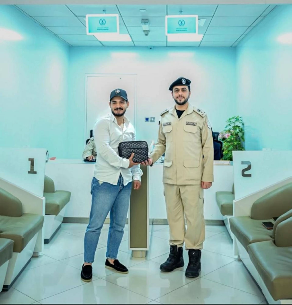 شرطة الشارقة تنقذ مدخرات العمر لمقيم عربي في وقت قياسي