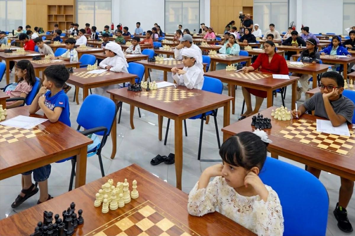 130 لاعباً من 13 دولة في «دولية الفجيرة» لحل مسائل الشطرنج