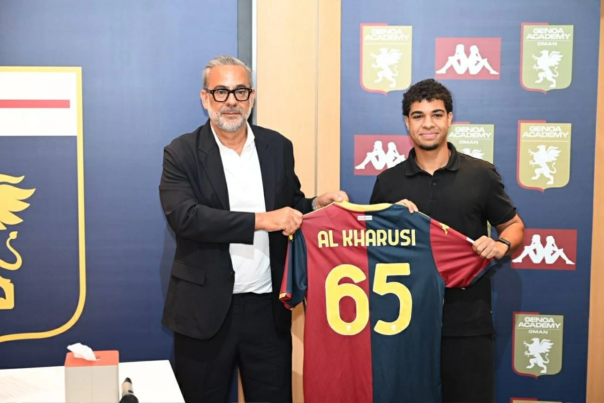 جنوة الإيطالي يتعاقد مع العُماني صهيب الخروصي