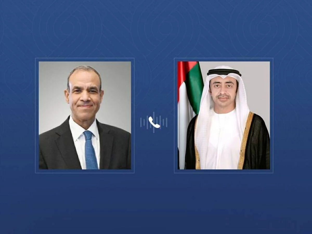 عبدالله بن زايد ووزير الخارجية المصري يبحثان تداعيات الاعتداءات الإيرانية الإرهابية