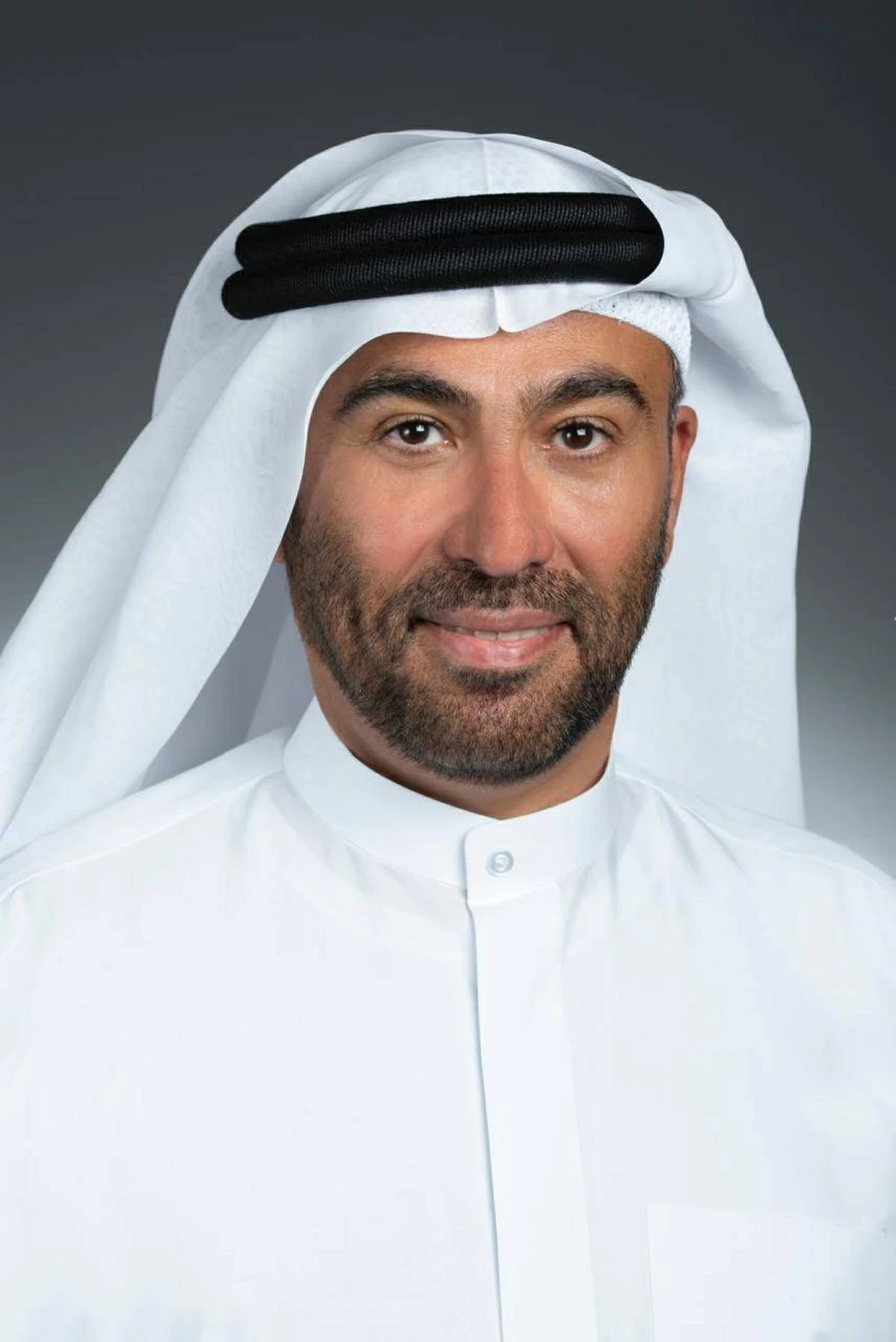 الصايغ: نواصل مسيرة التطوير بمؤسسة الإمارات للخدمات الصحية