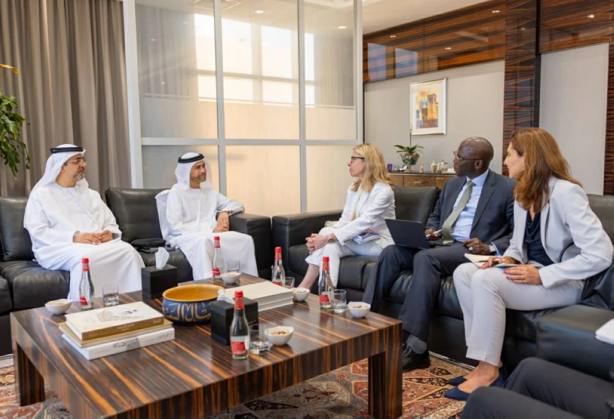 الإمارات تبحث تعزيز الشراكة الاستراتيجية والتعاون المالي مع «البنك الدولي»