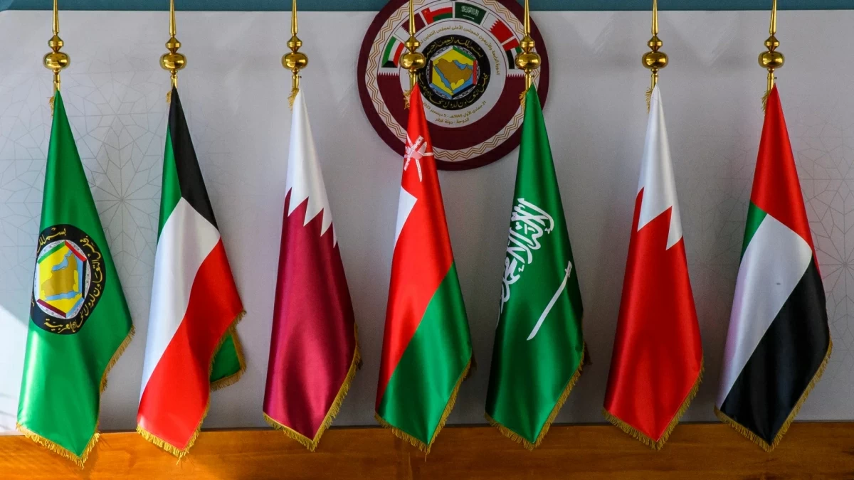 «فيتش»: أسواق الدين الخليجية تجتاز اختبار التوترات