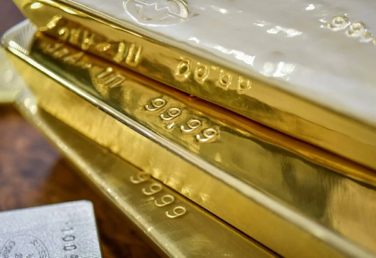 الذهب يرزح تحت إشارات التشديد النقدي للفيدرالي الأمريكي
