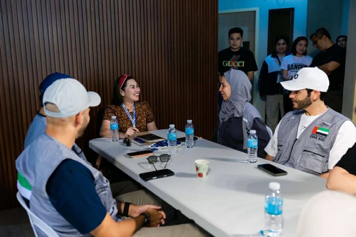 المساعدات الإماراتية تمنح الأسر المتضررة أملاً في تجاوز آثار زلزال الفلبين