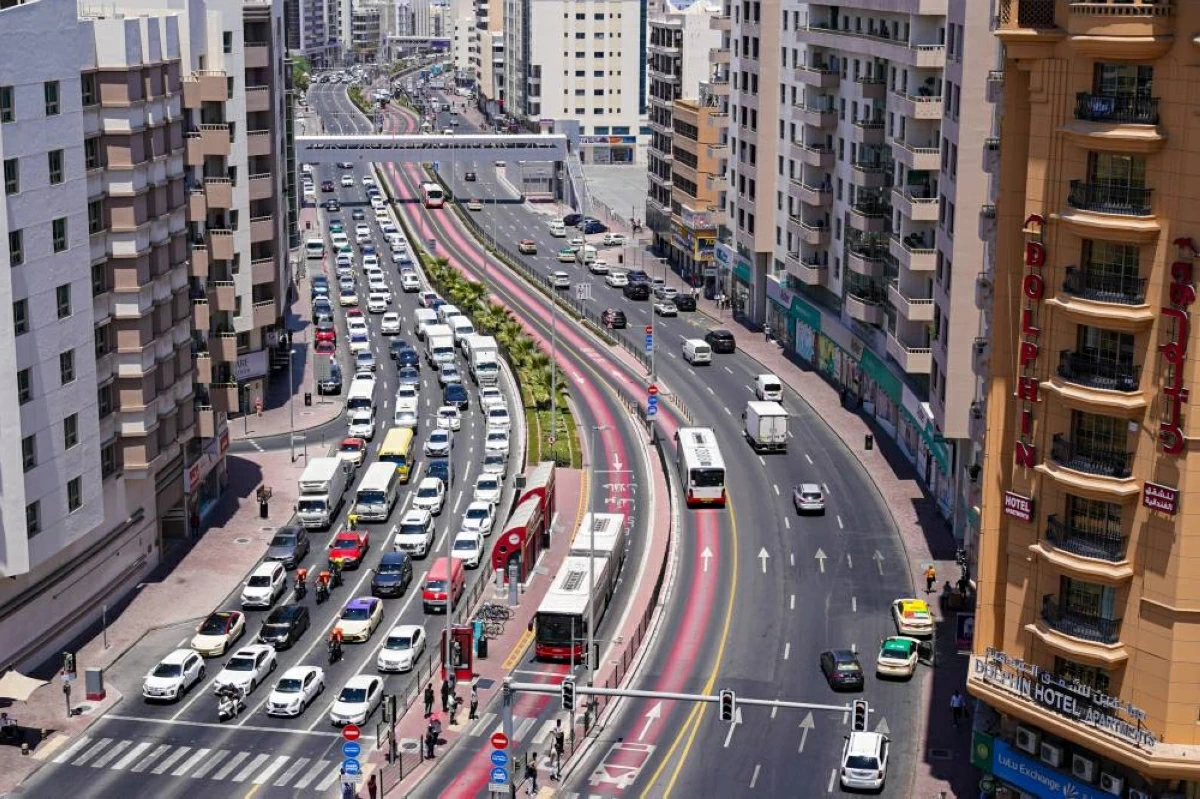 دبي.. إنجاز 30% من مشروع مسارات الحافلات ومركبات الأجرة بطول 14.5 كم