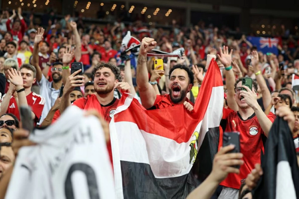 السيسي يهنئ منتخب مصر بأول فوز في المونديال