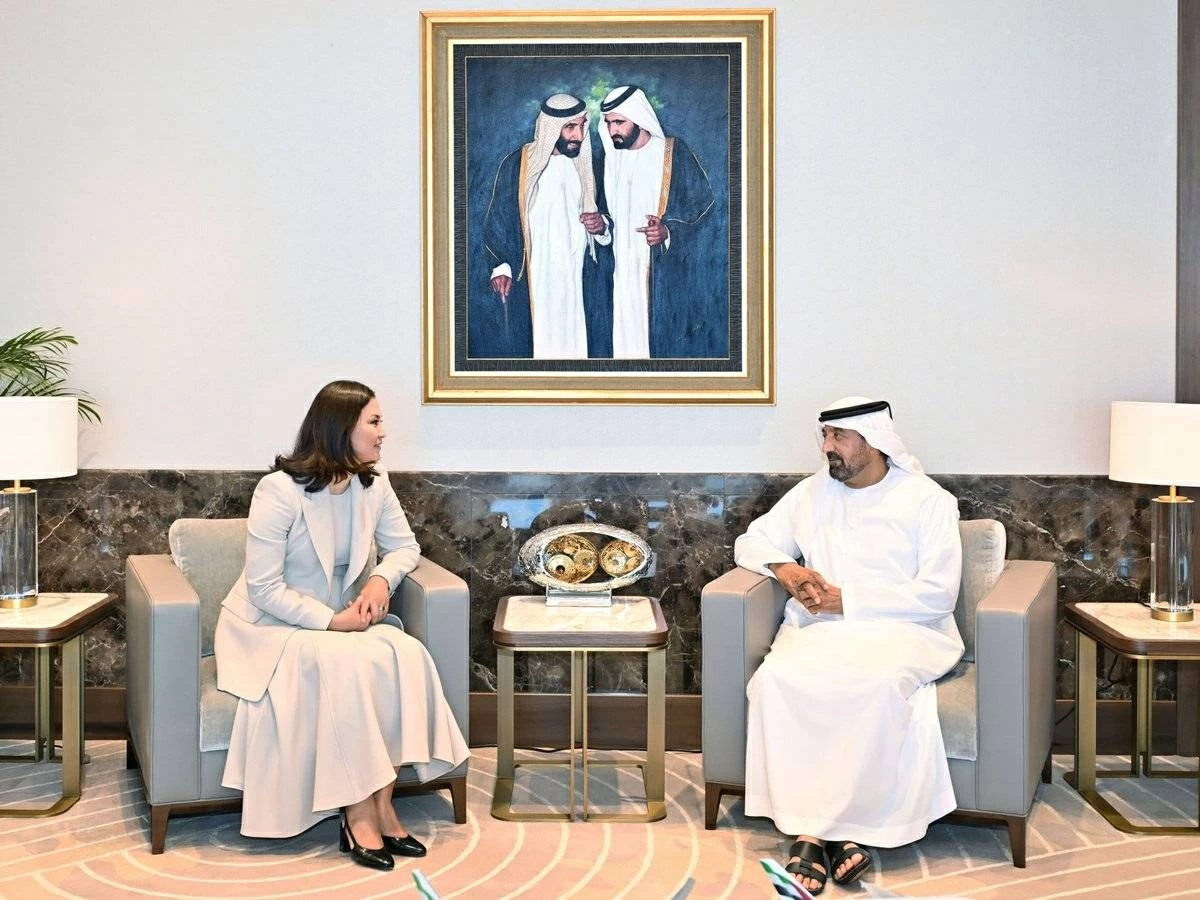 أحمد بن سعيد ونائب رئيس الإدارة الرئاسية لكازاخستان يبحثان الشراكة الاقتصادية