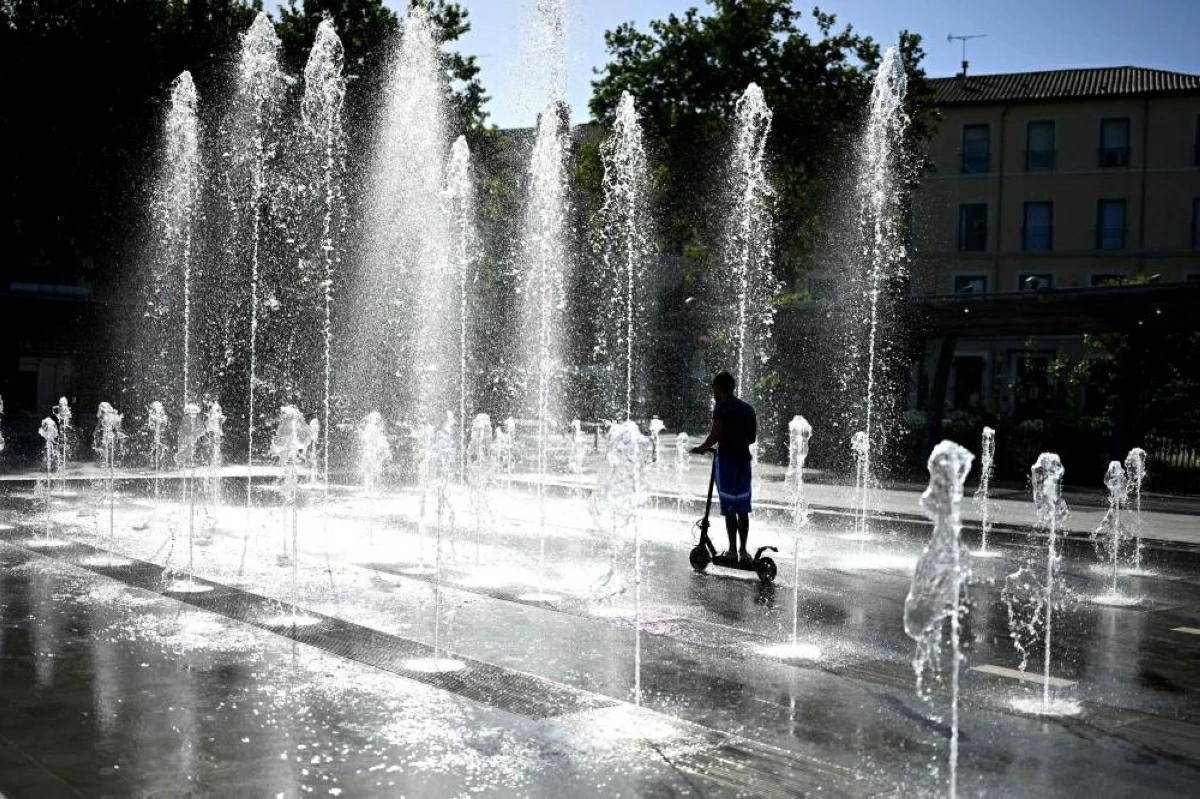 موجة حرّ غير مسبوقة تجتاح غرب أوروبا.. وفرنسا تسجّل درجات قياسية