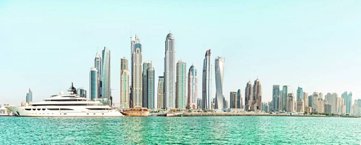 دبي.. بيع برج سكني وفيلا بـ185 مليون درهم