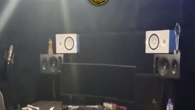 القبض على مديرة استوديو تسجيل صوتى بدون ترخيص بالجيزة