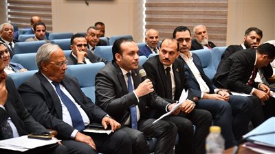 النائب عمرو فهمي يطالب خلال مناقشة موازنة وزارة الاتصالات بتطوير الشبكات وزيادة اعتمادات البريد لخدمة قرى مركز المحلة الكبرى بالغربية
