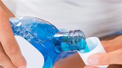 الإفراط في غسول الفم قد يضر بصحة القلب