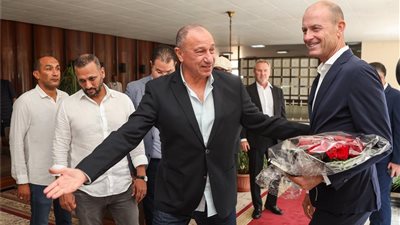 “بسبب إداري الأهلي”.. كريم رمزي يكشف مفاجأة بشأن غضب توروب وعدم رحيله بالتراضي