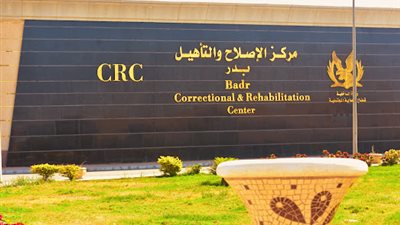 جولات تفقدية تشمل العنابر.. النيابة العامة تُجري تفتيشًا لمركز إصلاح وتأهيل بدر (2)