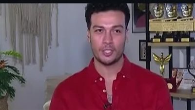 أحمد عبد الوهاب : “مراتي لما بتشوف مسلسل ورد على فل وياسمين بتعيط وتقولي انت لسة بتحبني؟”