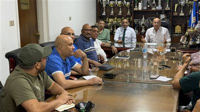 رئيس اتحاد الكاراتيه يناقش تطوير منتخبات الكاتا استعدادًا للبطولات القادمة