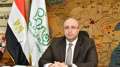 محافظ الفيوم يتابع تداعيات حادث حريق عيادة التأمين الصحي بكيمان فارس ويطمئن على حالة المصابين