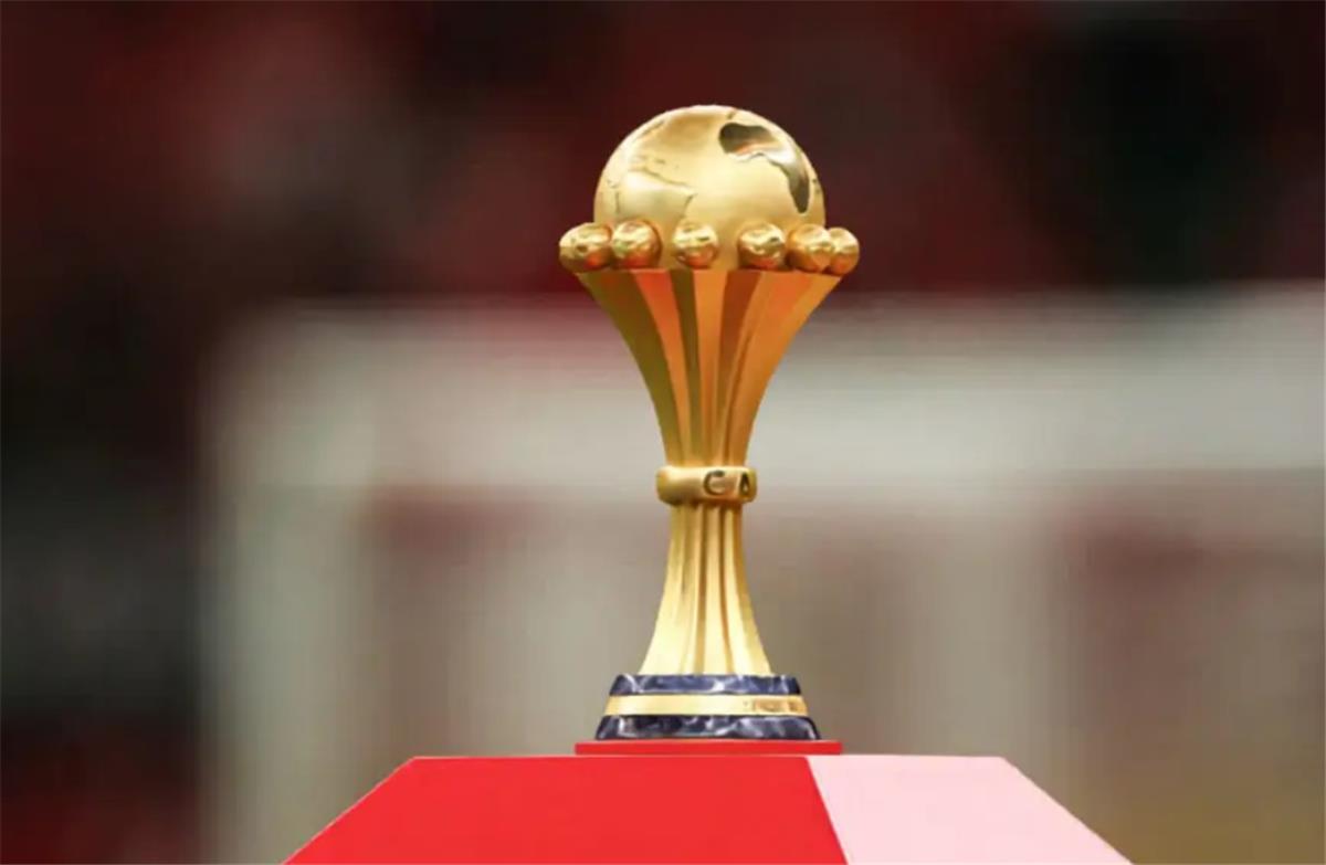كاف يدعو الاتحادات الإفريقية لتقديم طلبات استضافة 3 نسخ من كأس أمم إفريقيا