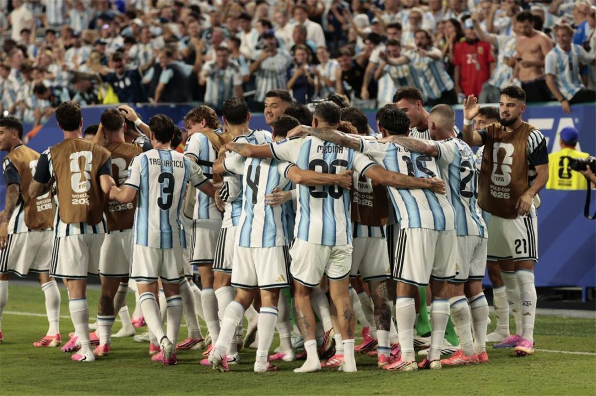 نجم منتخب مصر السابق يوضح نقاط القوة والضعف لدى الأرجنتين