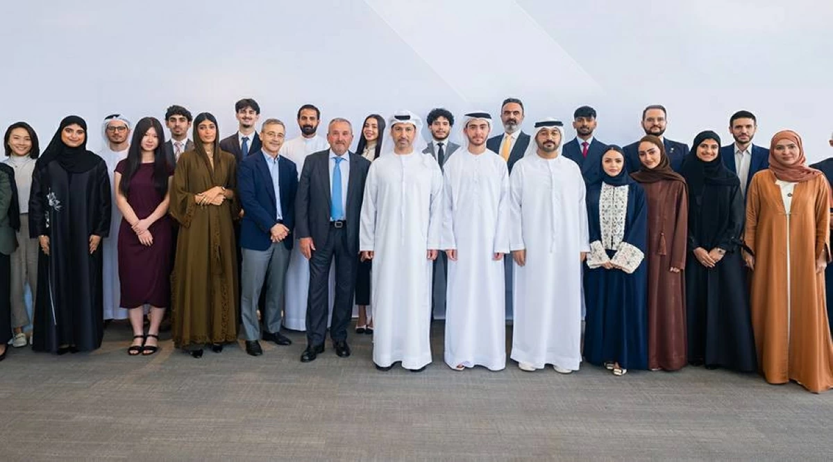 مركز الثروات العائلية في «دبي المالي العالمي» يحتفي بقادة المستقبل المشاركين في «برنامج الجيل القادم»
