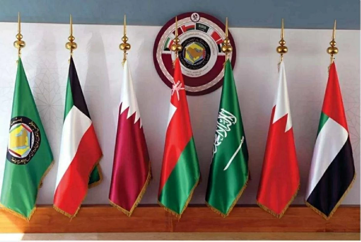 «بلومبيرغ»: طفرة الصفقات تدفع «وول ستريت» للتوسع خليجياً